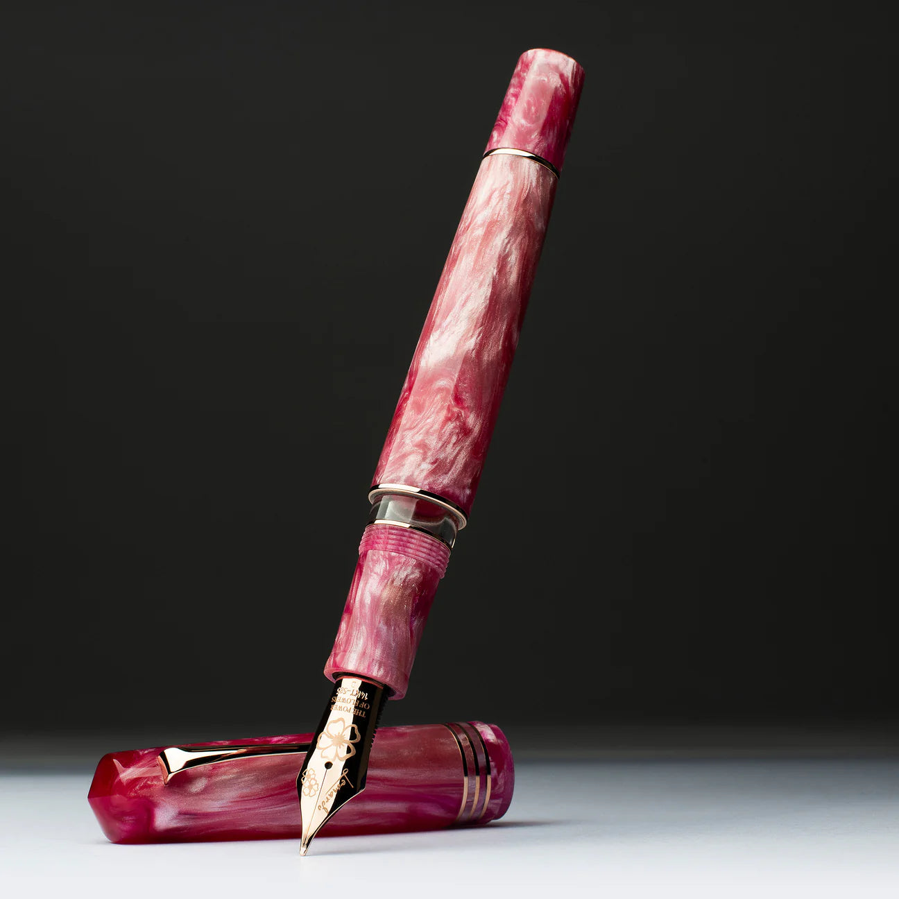 Momento Zero Grande 2.0 Sakura (#8 Gold Special Floral Nib)