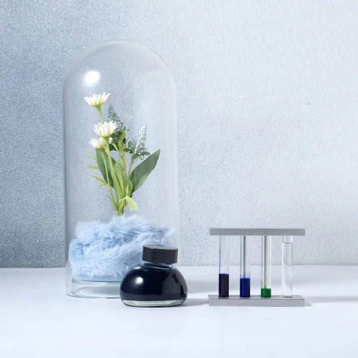 Colour specimen 218 - Breeze by the sunlit window