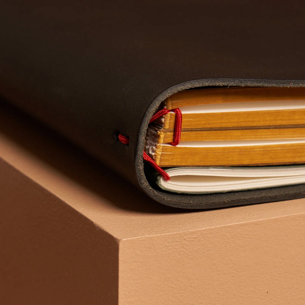 grand voyageur leather journal black (pocket)