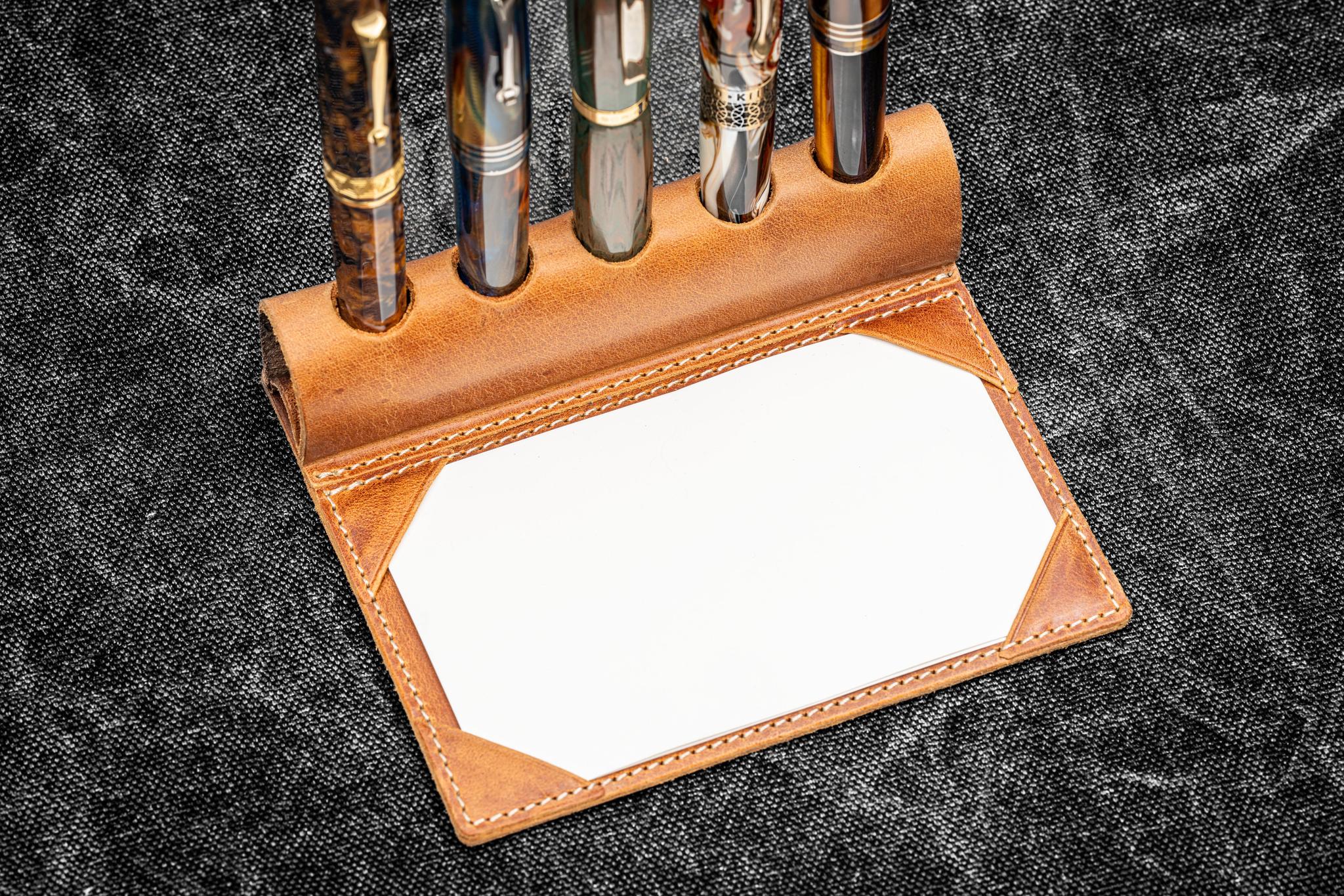 The Writer's Pen Dock - 5 Slots Pen Stand with Notepad Holder - Crazy Horse Tan