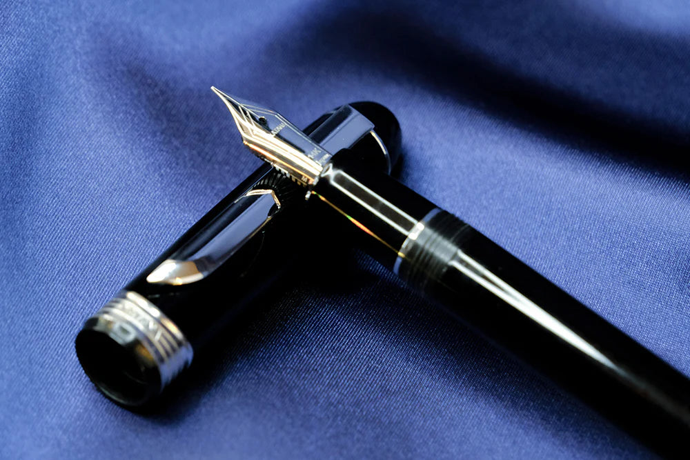 "KATANA Silver" Fountain Pen