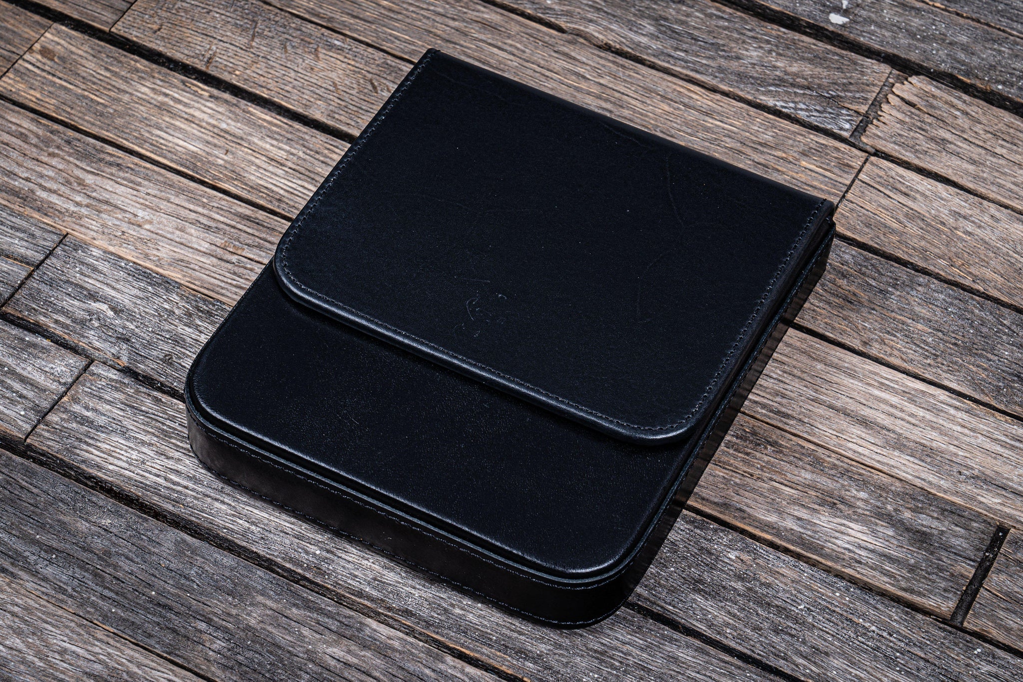 Leather Magnum Opus 6 Slots Hard Pen Case with Removable Pen Tray - Black