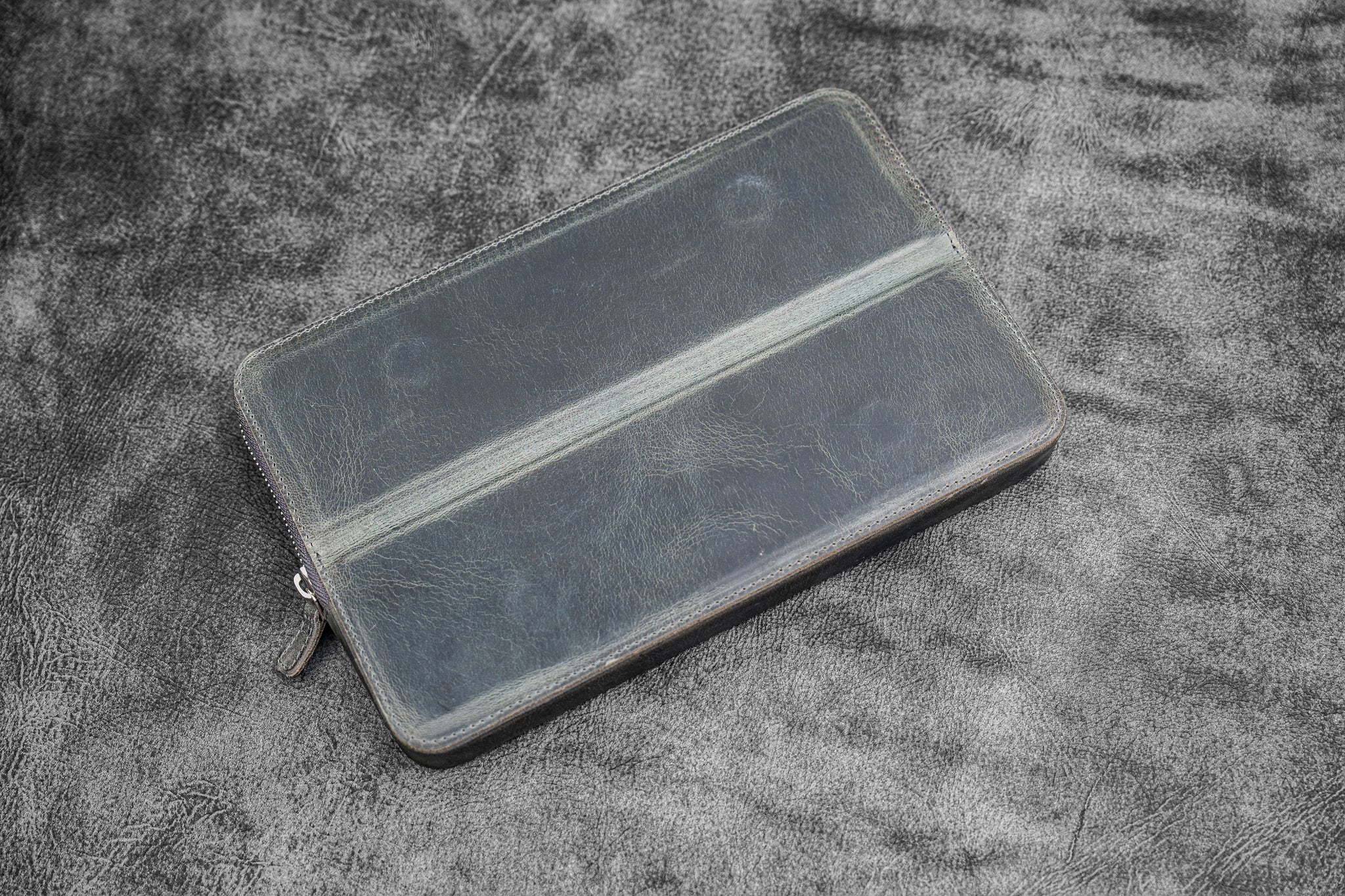 Leather Magnum Opus 12 Slots Hard Pen Case with Removable Pen Tray - Crazy Horse Smoky