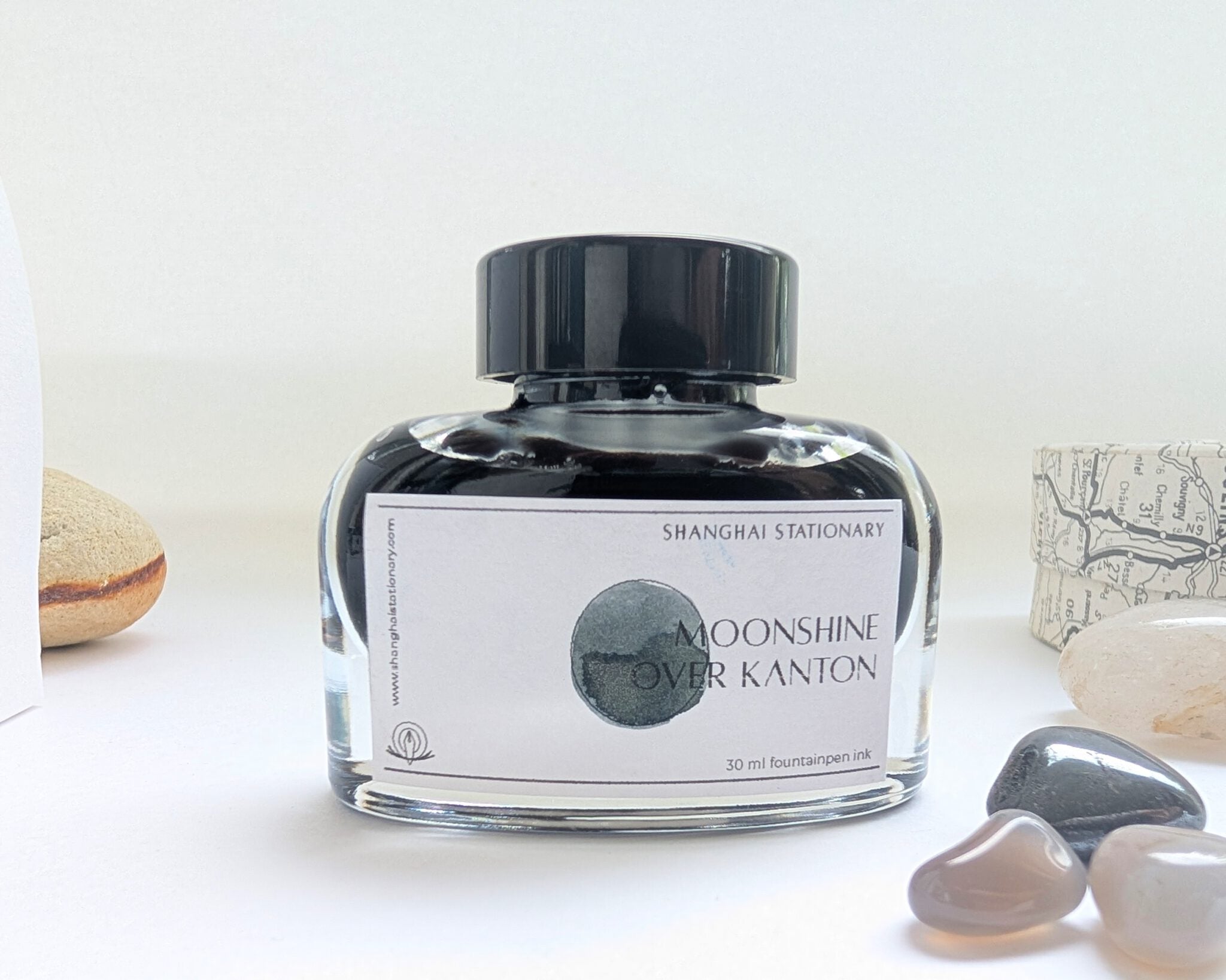 Moonshine over Kanton